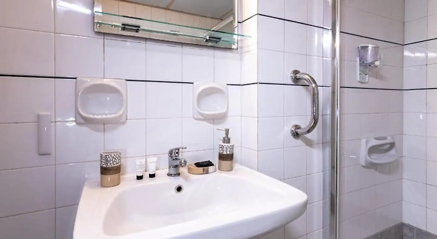 Alena Apartments BATHROOM