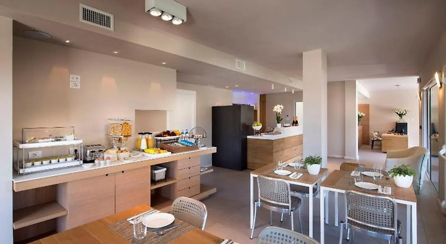 Domu Simius Hotel & Guest House RESTAURANT