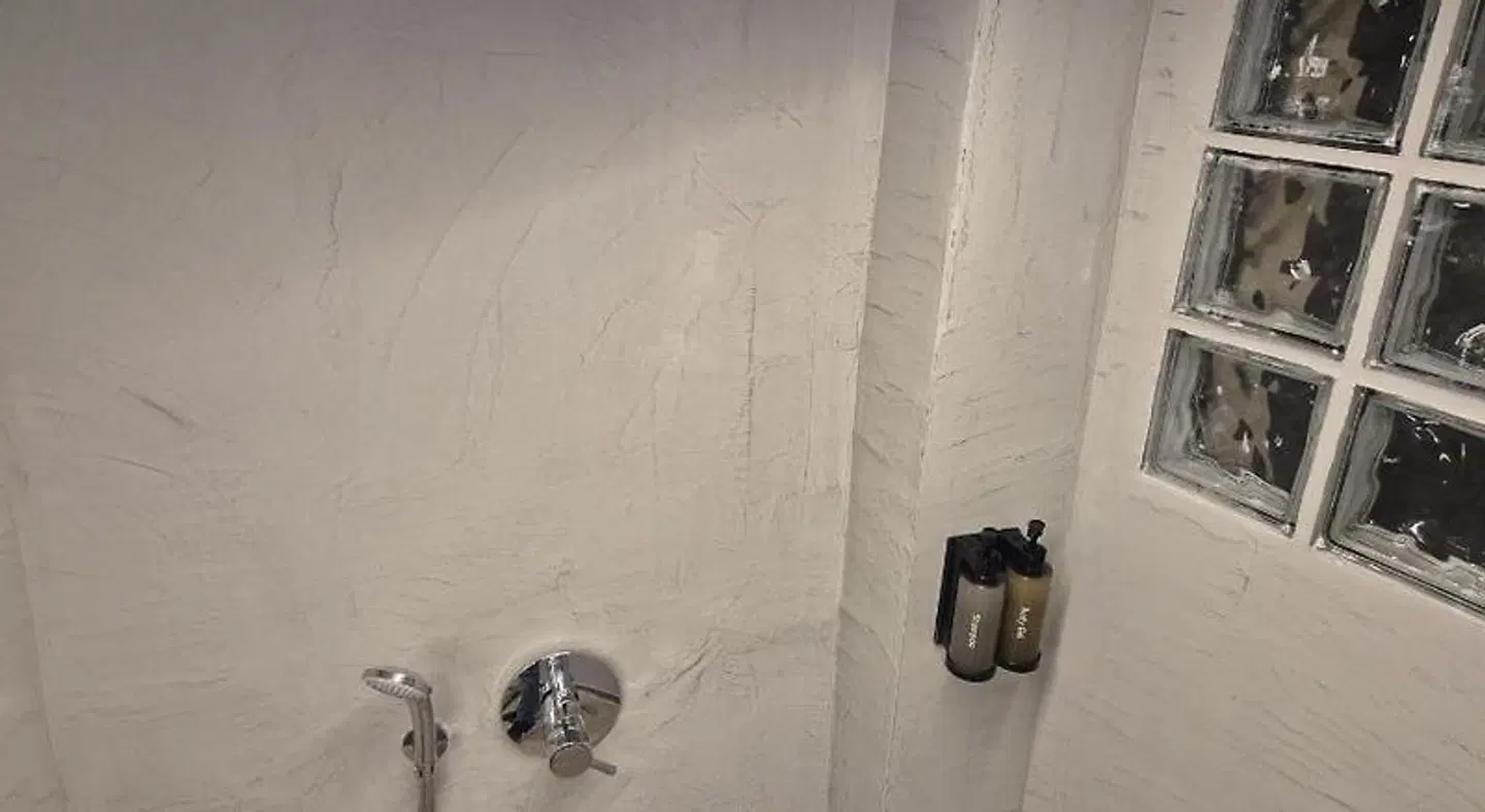 Silis Beach House BATHROOM