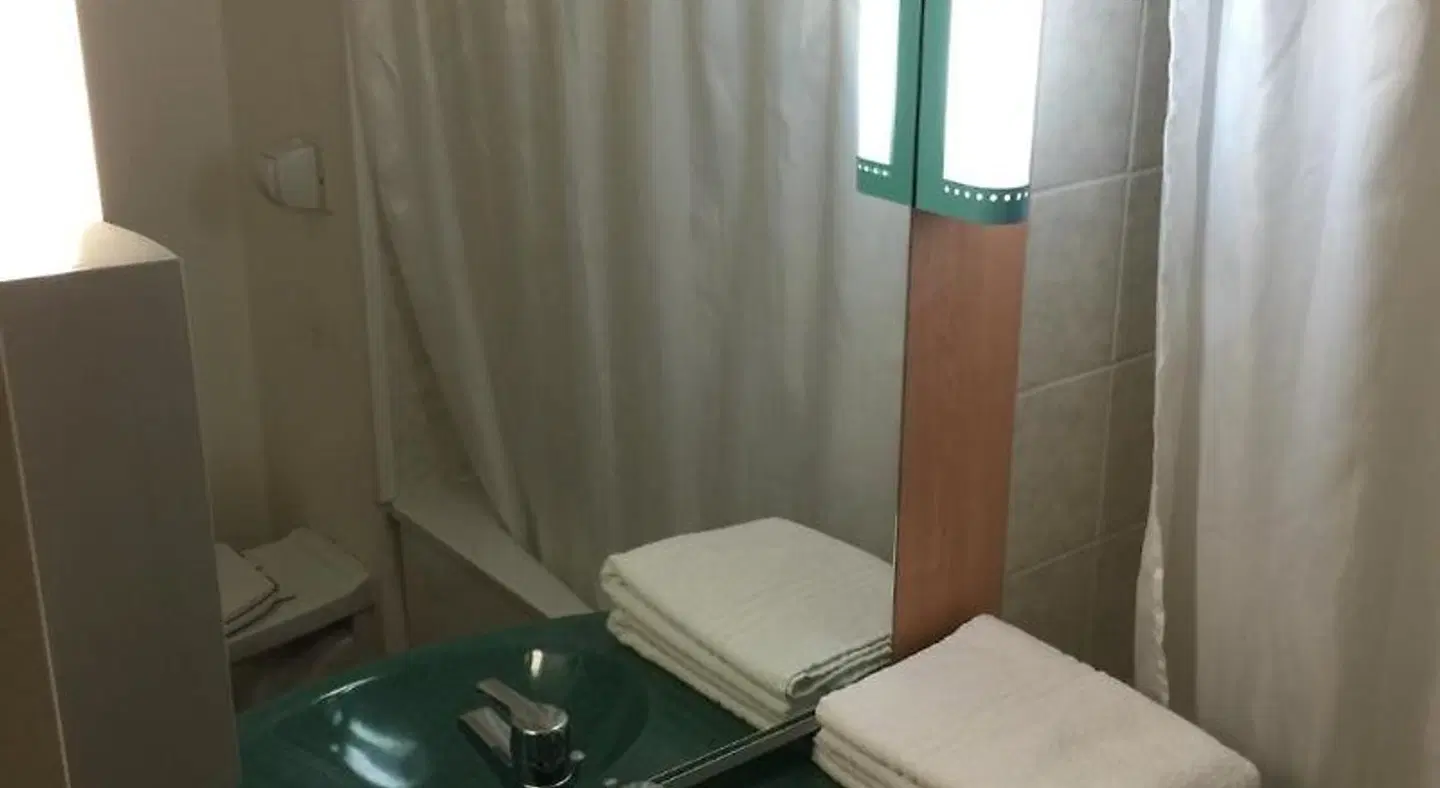ibis Vesoul ROOM_EXAMPLE