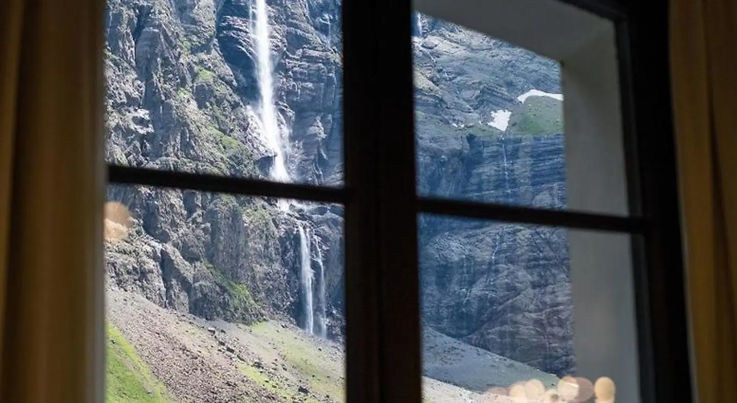 Hotel du cirque et de la cascade EXTERIOR