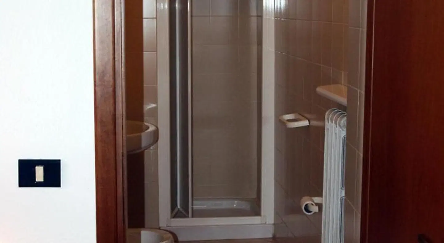 Portici BATHROOM