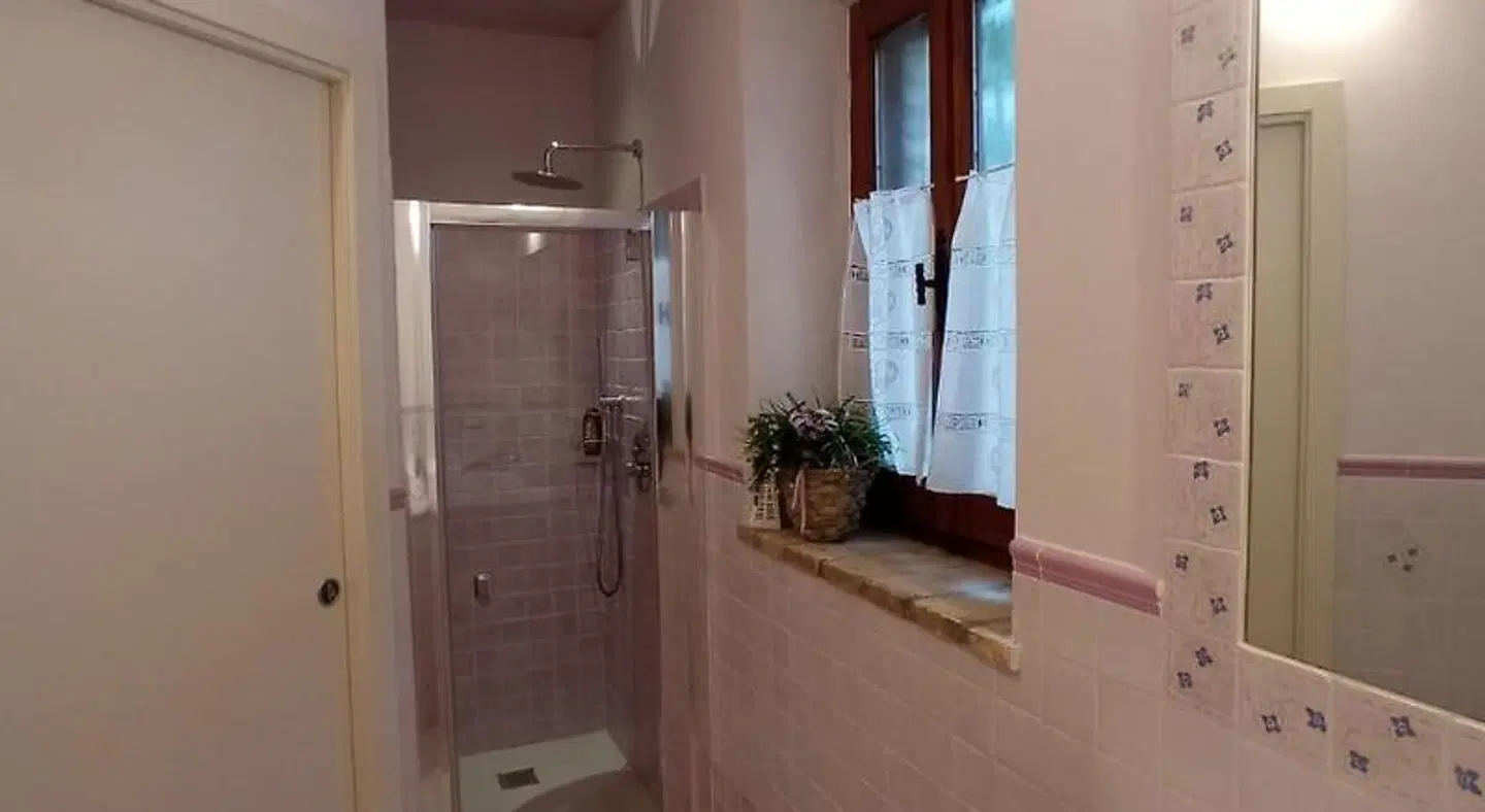 B&B AllOmbra di San Damiano ROOM_EXAMPLE
