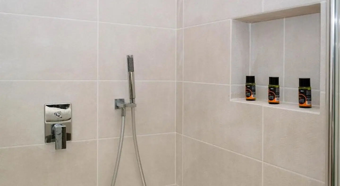 Xenios Dias Luxury Apartments BATHROOM