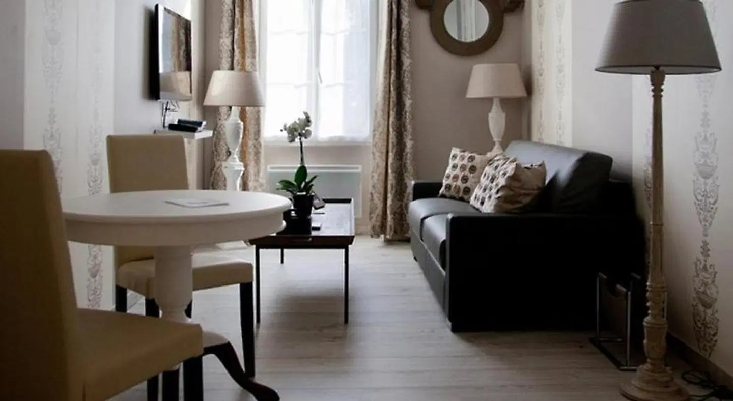 Hôtel Domaine de Roullet ROOM_EXAMPLE