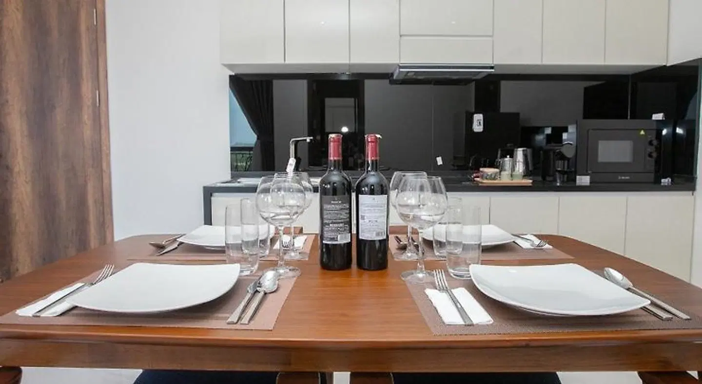 Sea Breeze Hotel & Villa RESTAURANT