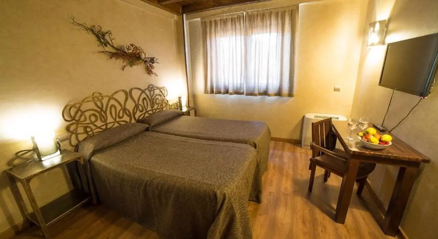 Albergue La Casa Del Peregrino ROOM_EXAMPLE