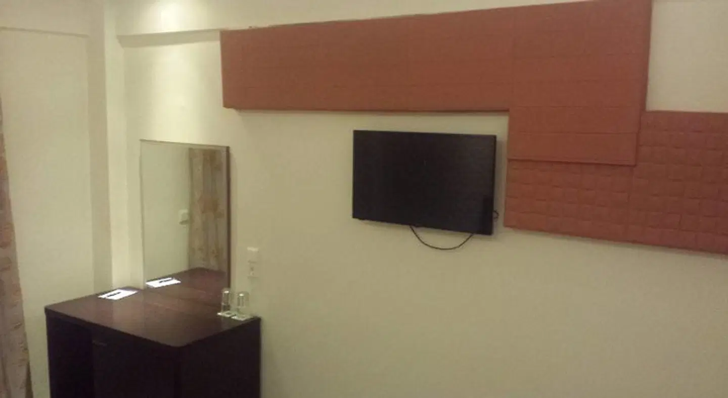 Ermis ROOM_EXAMPLE
