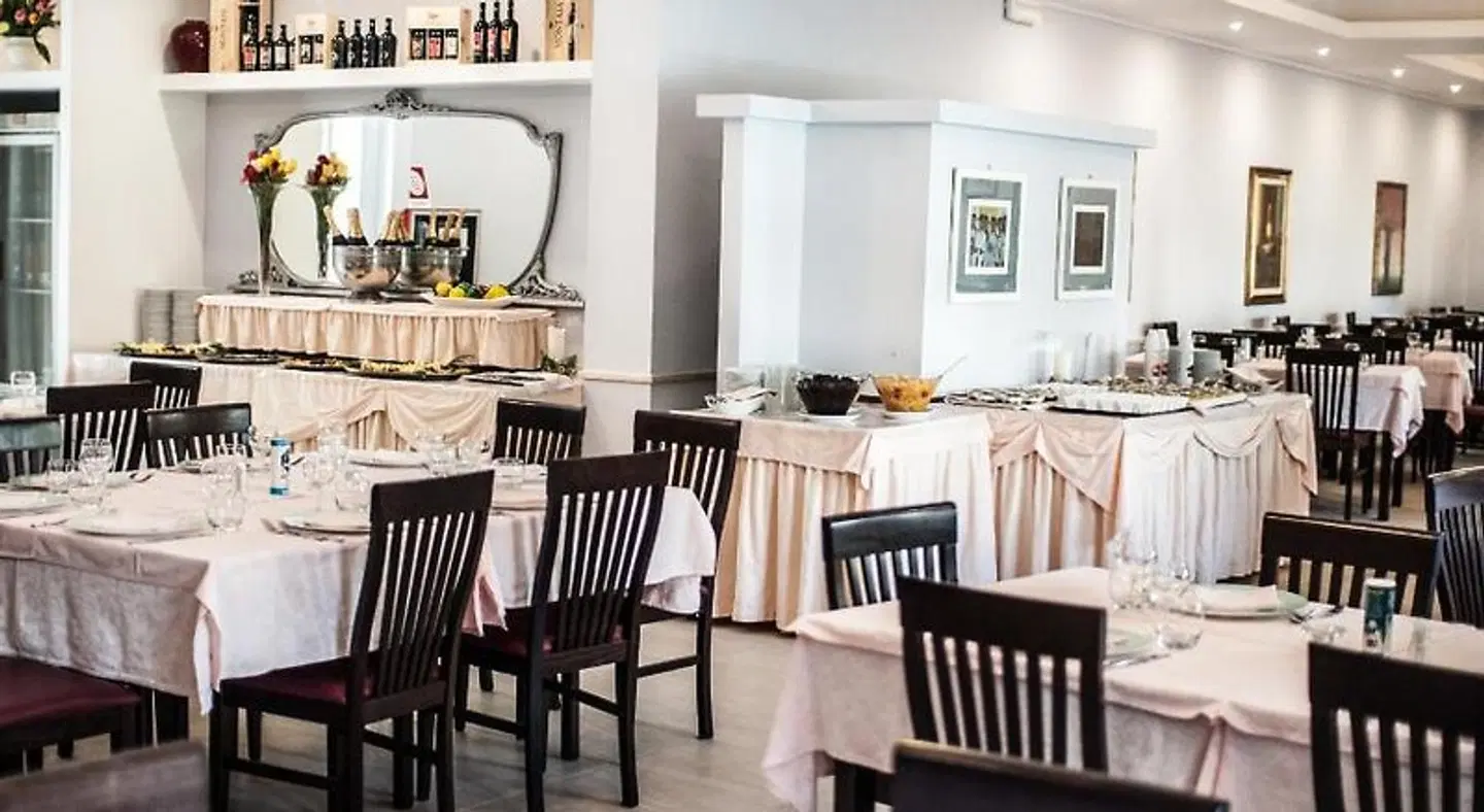 Carillon RESTAURANT