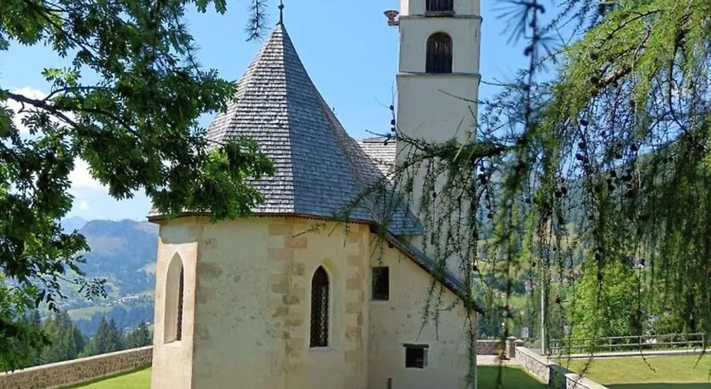 Garni Ladinia EXTERIOR