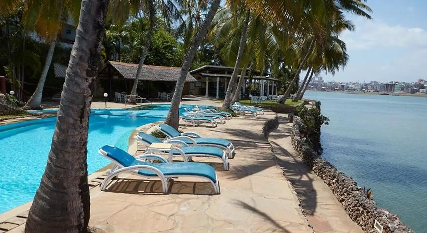 Tamarind Village Apartments OUTDOOR_POOL