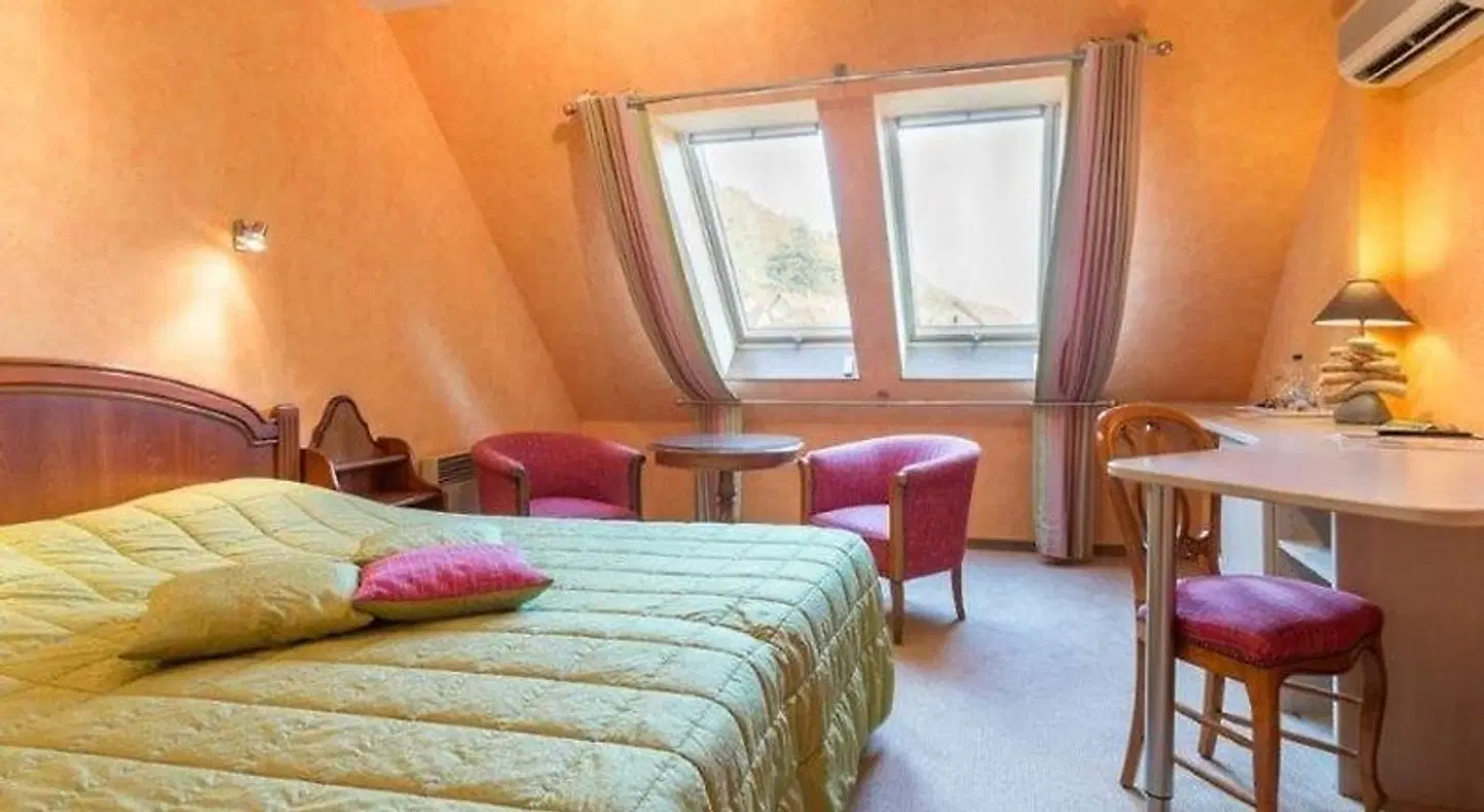 Auberge Du Cheval Blanc ROOM_EXAMPLE