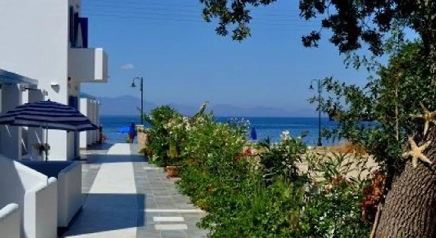 Dream Island Hotel GARDEN