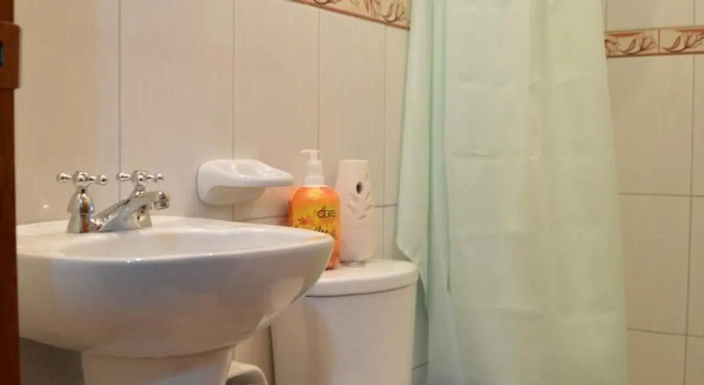 Passion Hostel BATHROOM