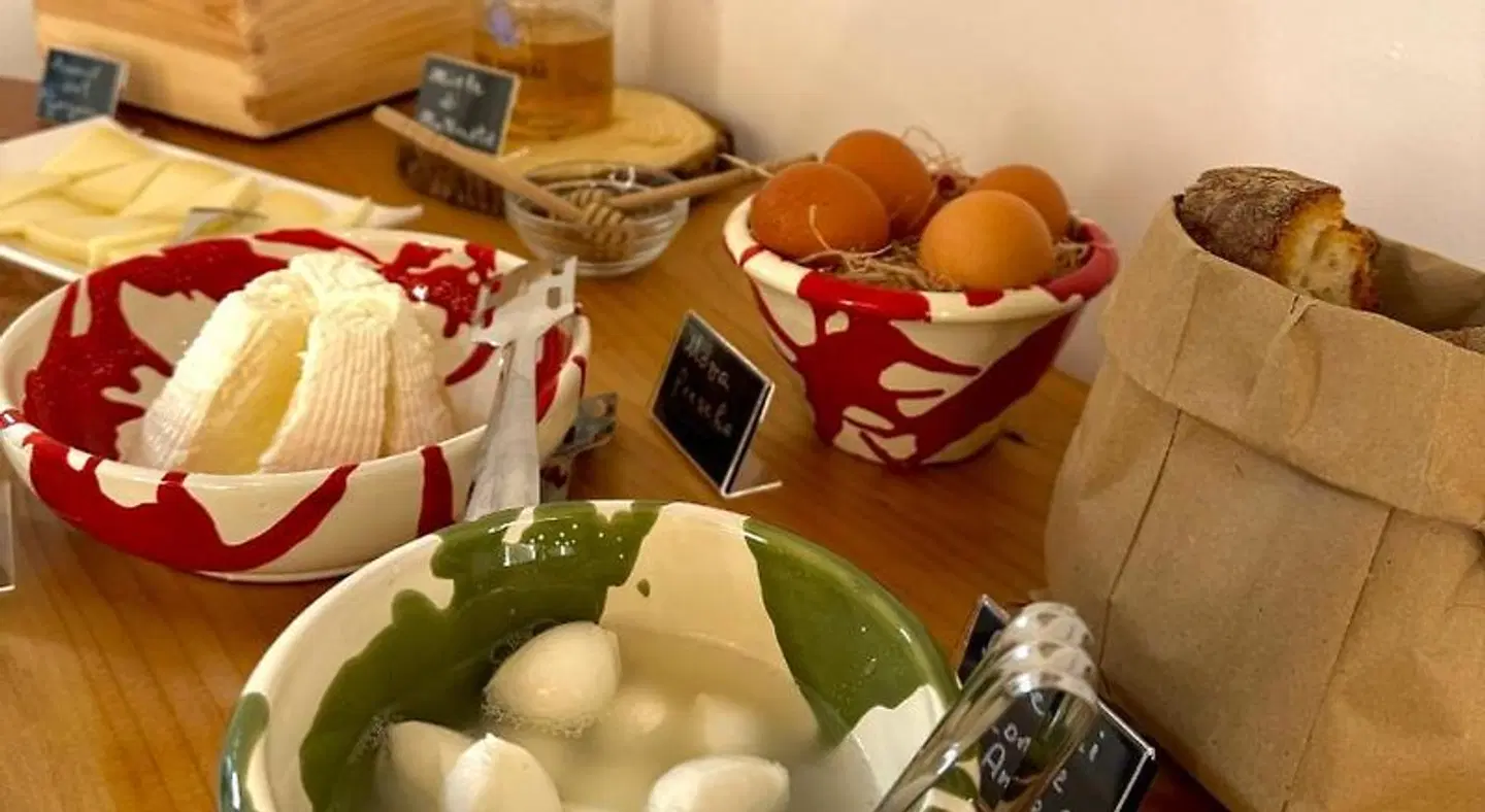 Outside Boutique Hotel RESTAURANT