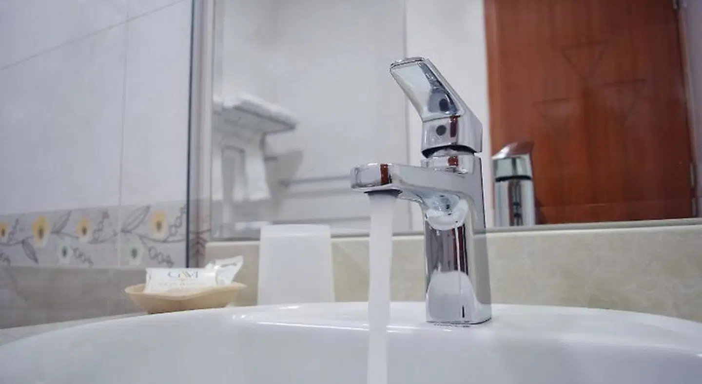 Gran Mundo Hotel BATHROOM