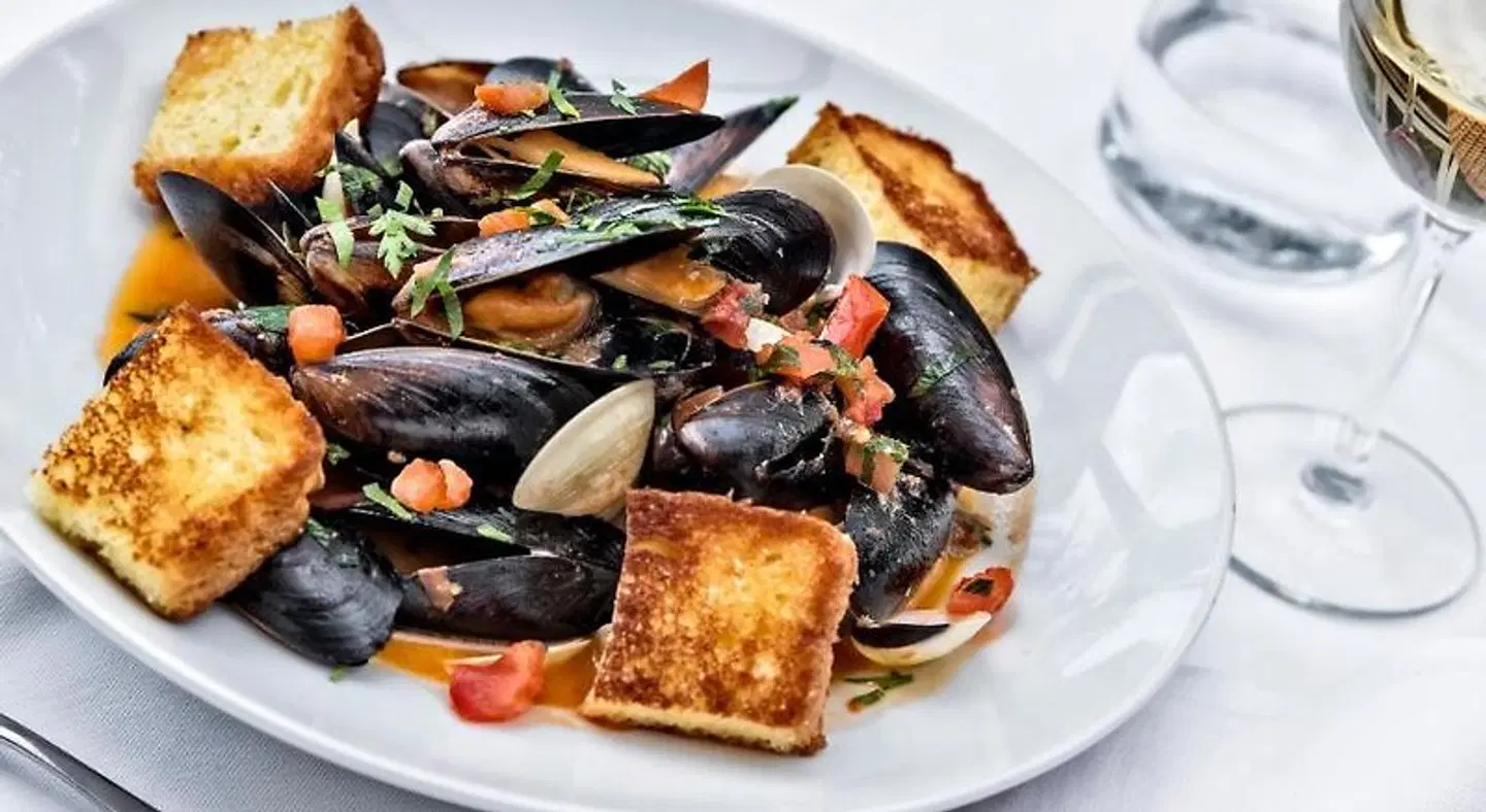 Hotel Brückenwirt RESTAURANT