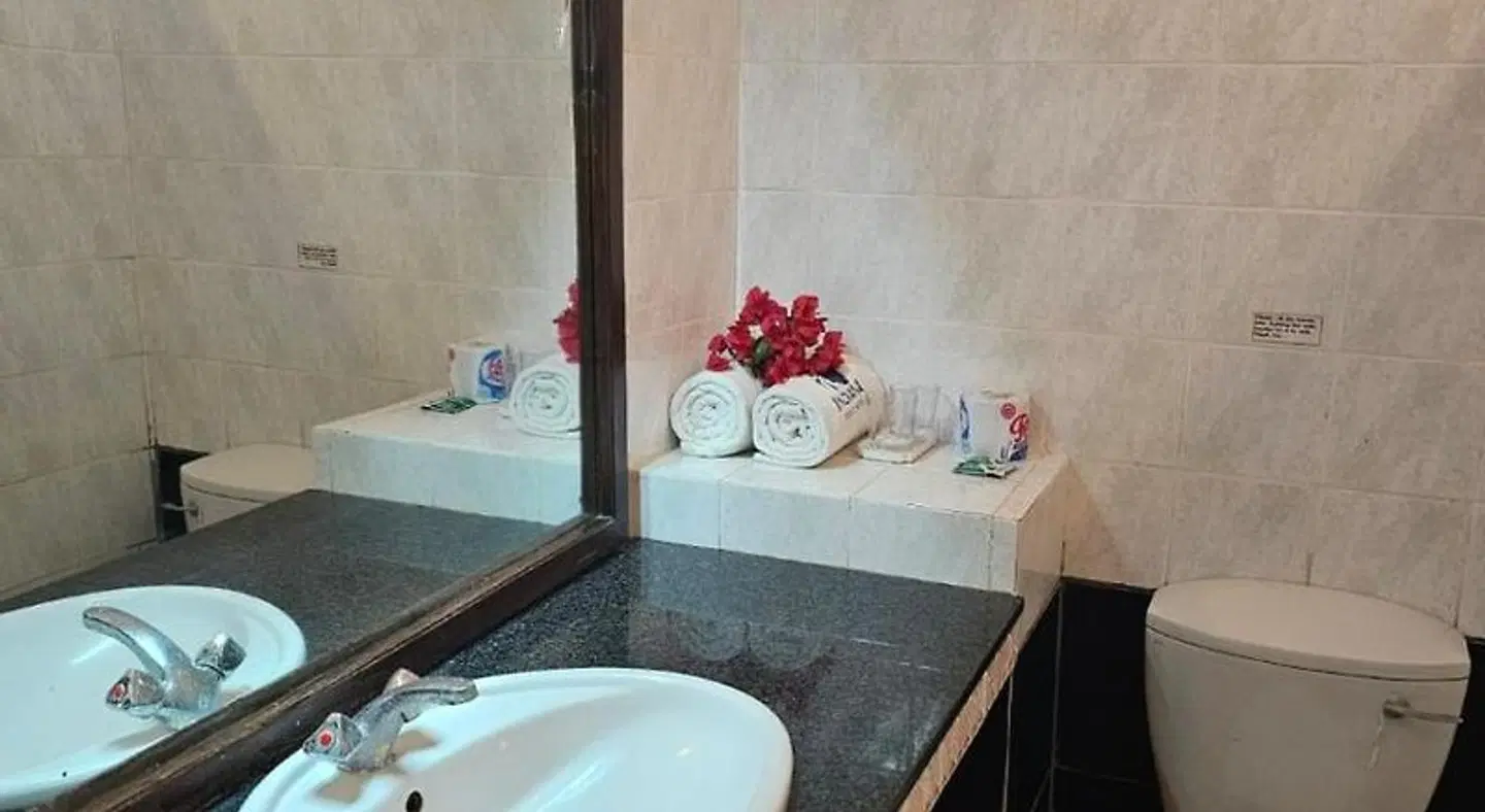 Indiana Beach BATHROOM