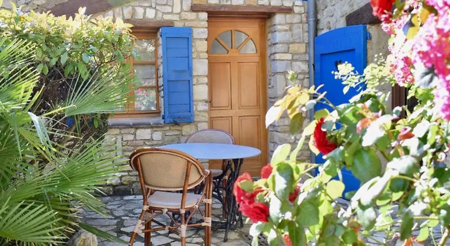 La Bastide Bleue OUTDOOR_POOL