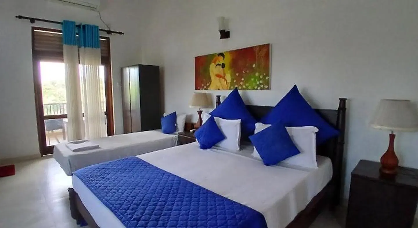 Blue Spring Hotel ROOM_EXAMPLE
