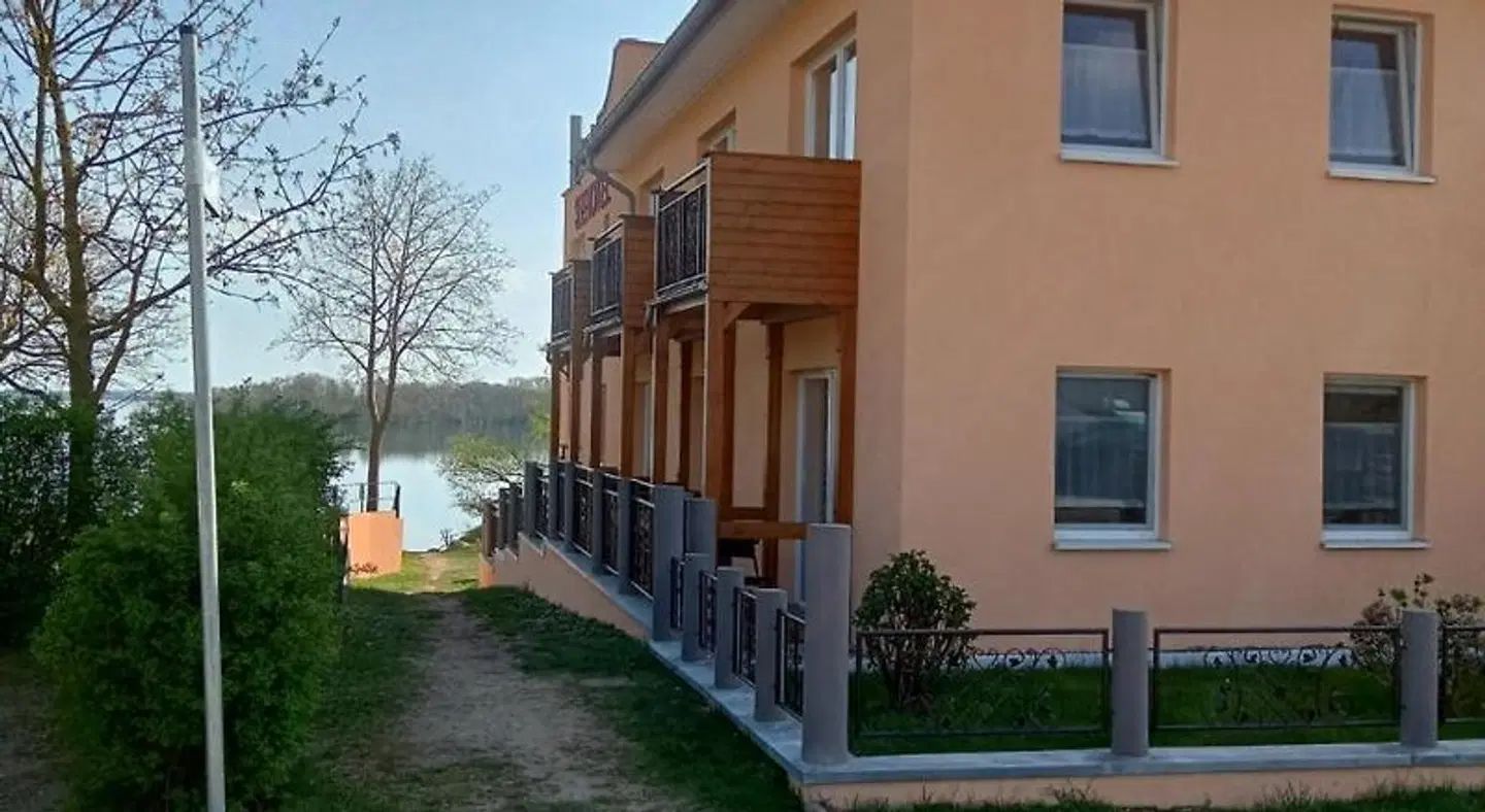 Seehotel Bad Kleinen EXTERIOR