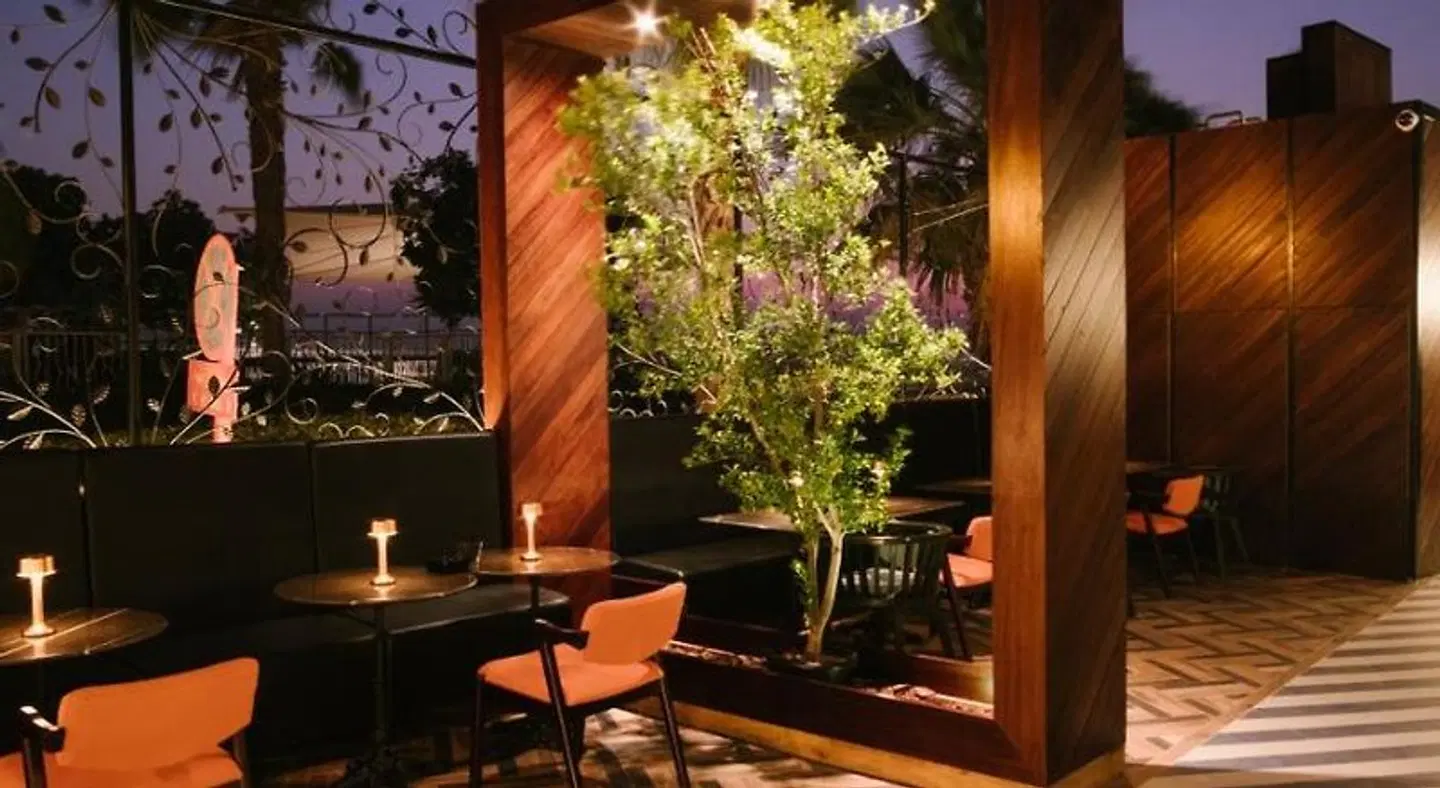 Yas Plaza Mangroves by IHG TERRACE