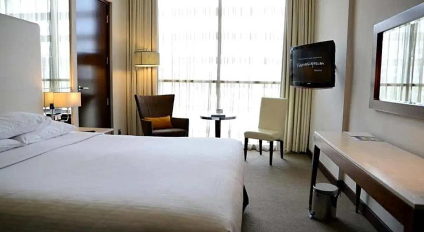 Yas Plaza Circuit by IHG ROOM_EXAMPLE