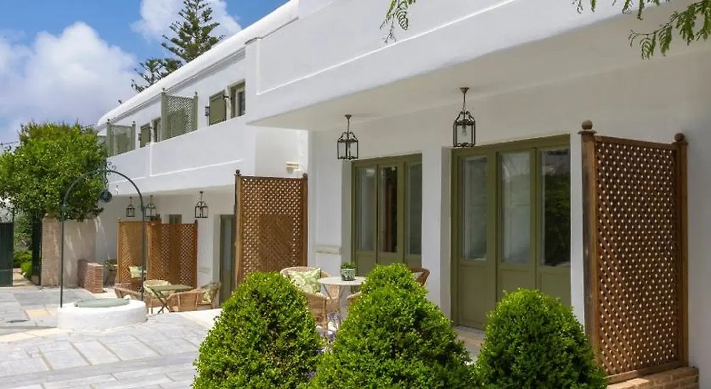 Kouneni Apartments EXTERIOR