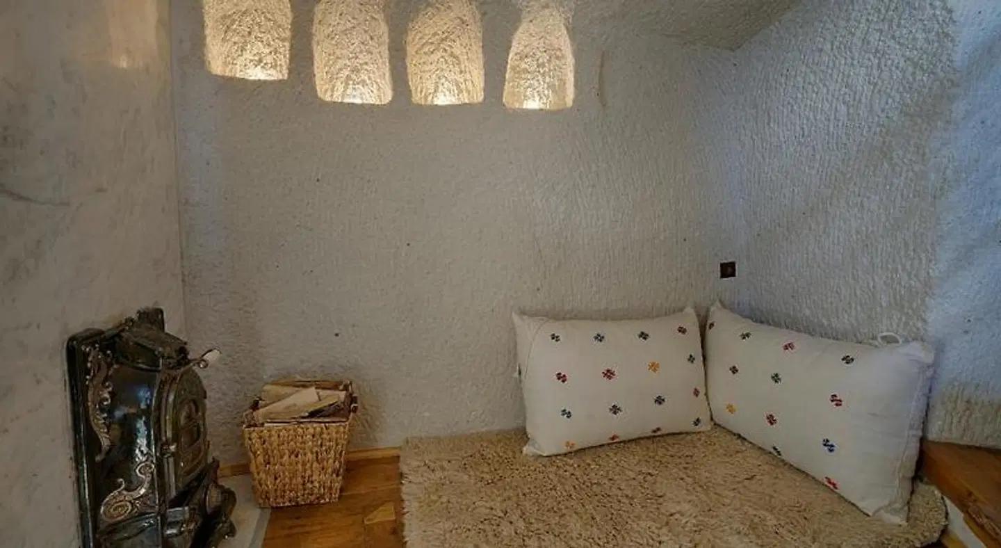 Artemis Cave Suites BATHROOM