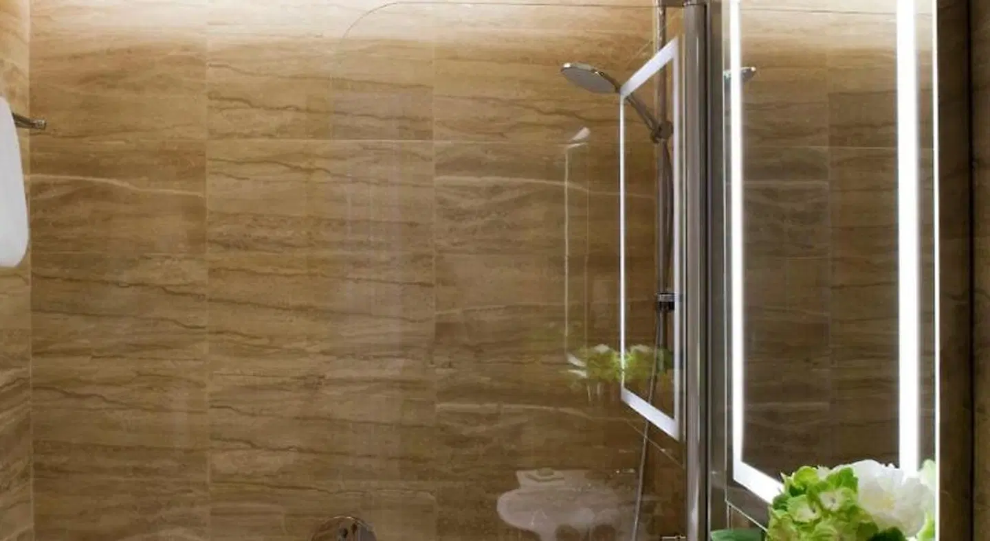 Starhotels Terminus BATHROOM