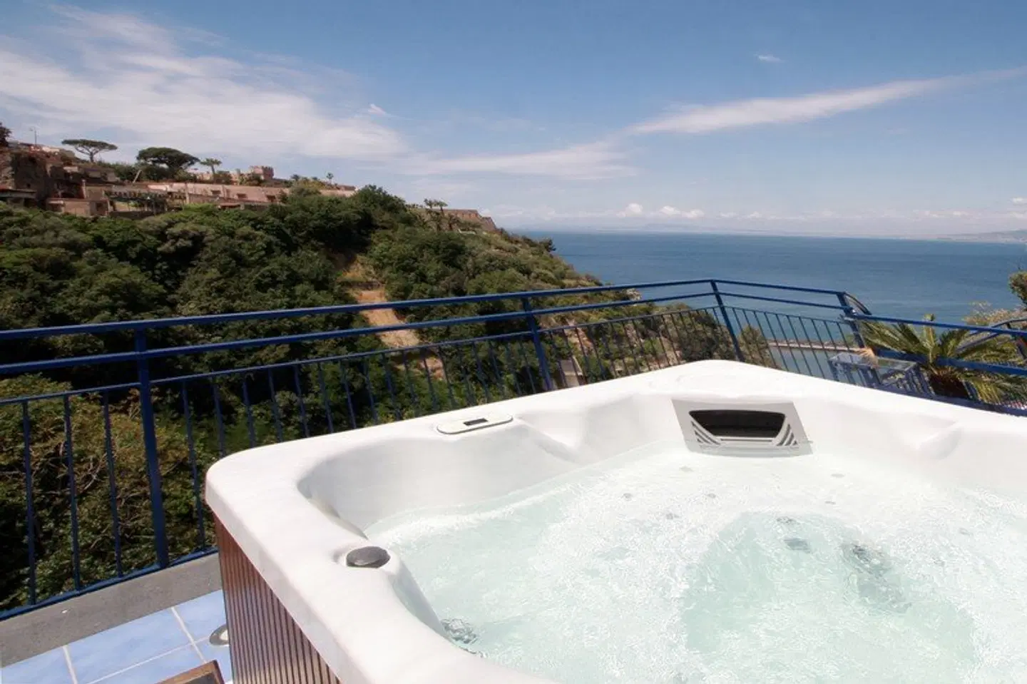 Hotel Oriente BATHROOM