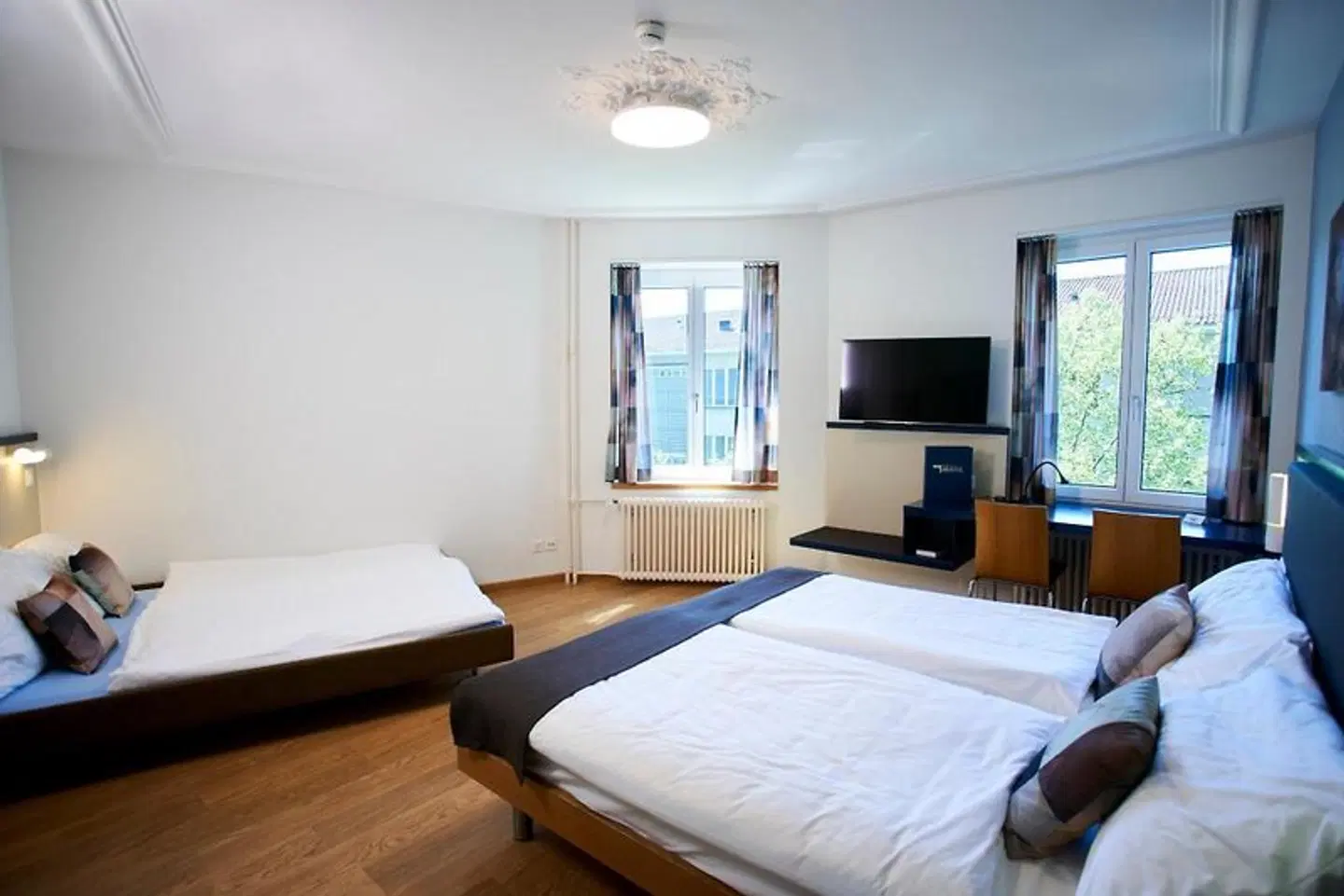 Bristol ROOM_EXAMPLE