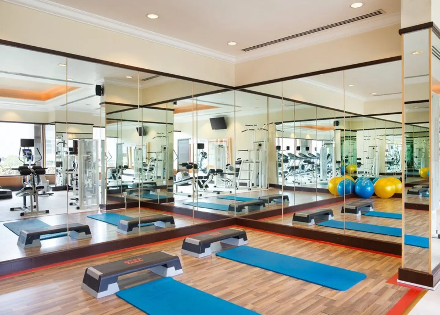 Sheraton Imperial Kuala Lumpur Hotel SPORTS_AND_LEISURE