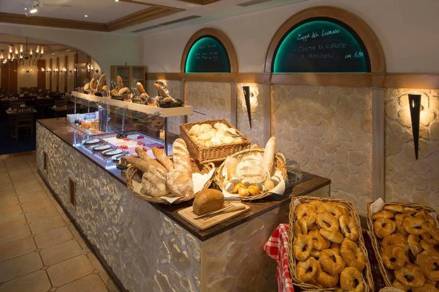 H4 Hotel Arcadia Locarno RESTAURANT