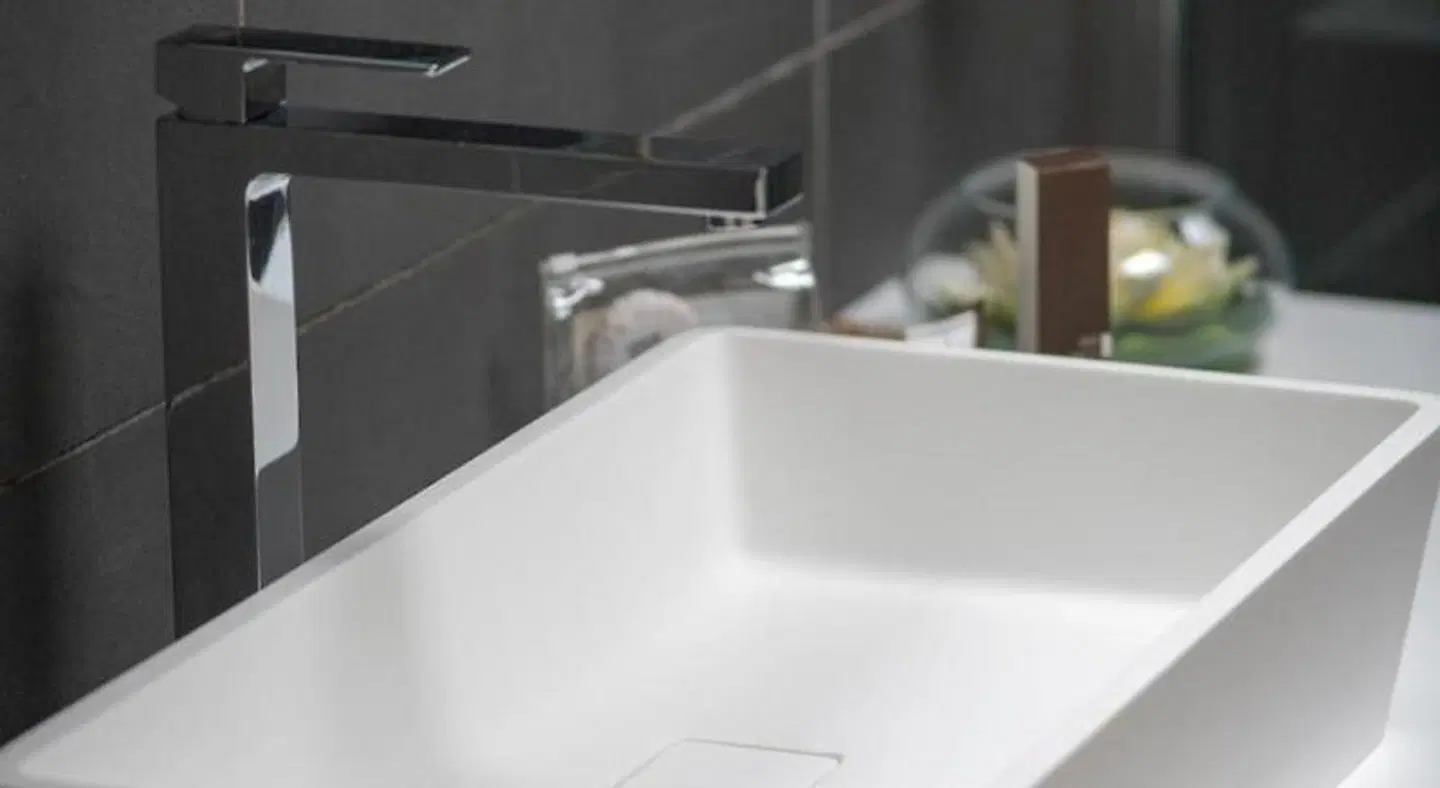 Aurora Aparthotel BATHROOM