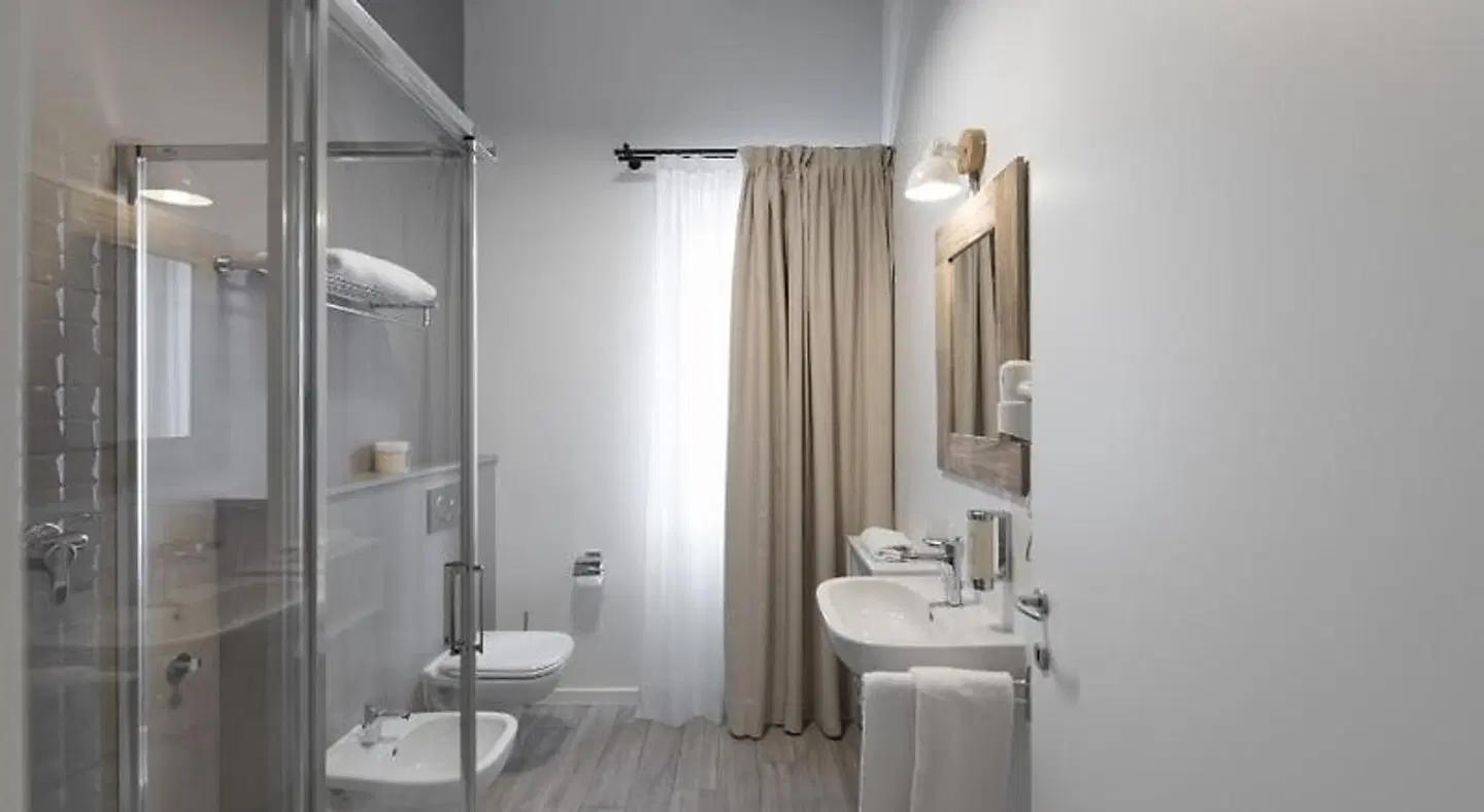 CP Resort BATHROOM