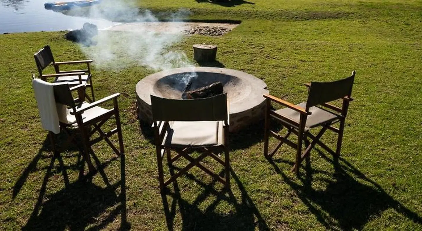 Tides River Lodge TERRACE