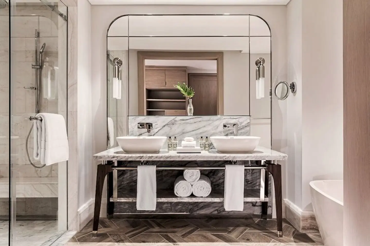 One&Only Le Saint Géran BATHROOM