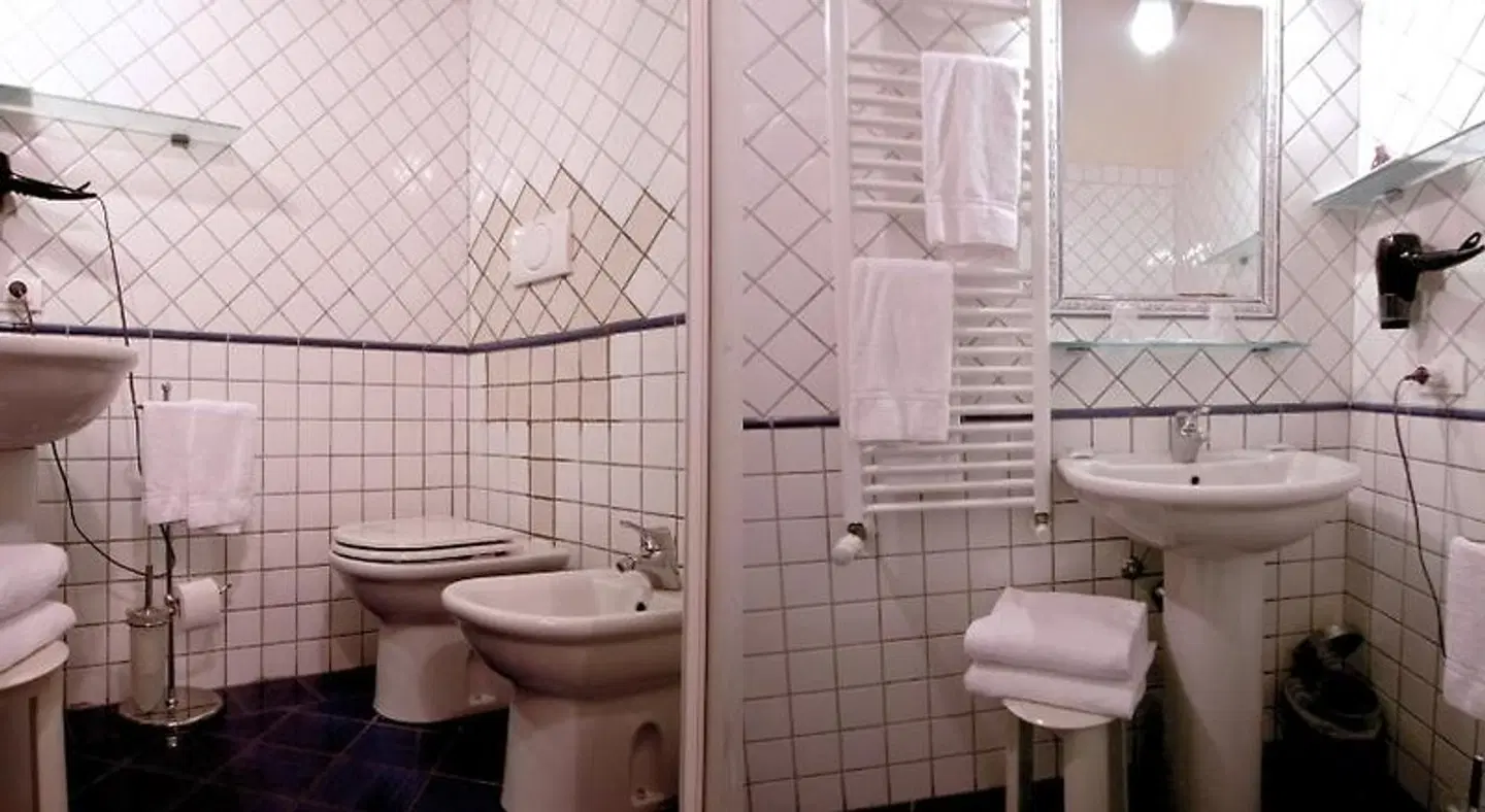 Casa Di Campagna In Toscana BATHROOM