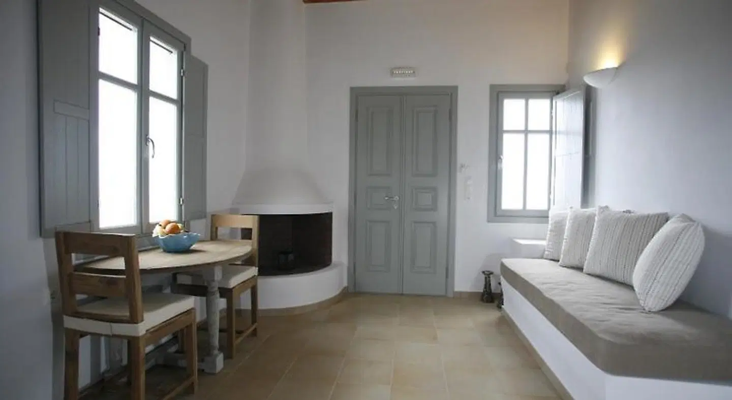 PROVALMA STUDIOS ROOM_EXAMPLE