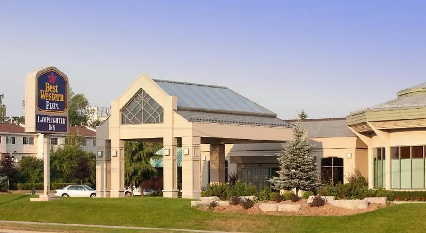 Best Western Plus Lamplighter Inn & Conference Center EXTERIOR