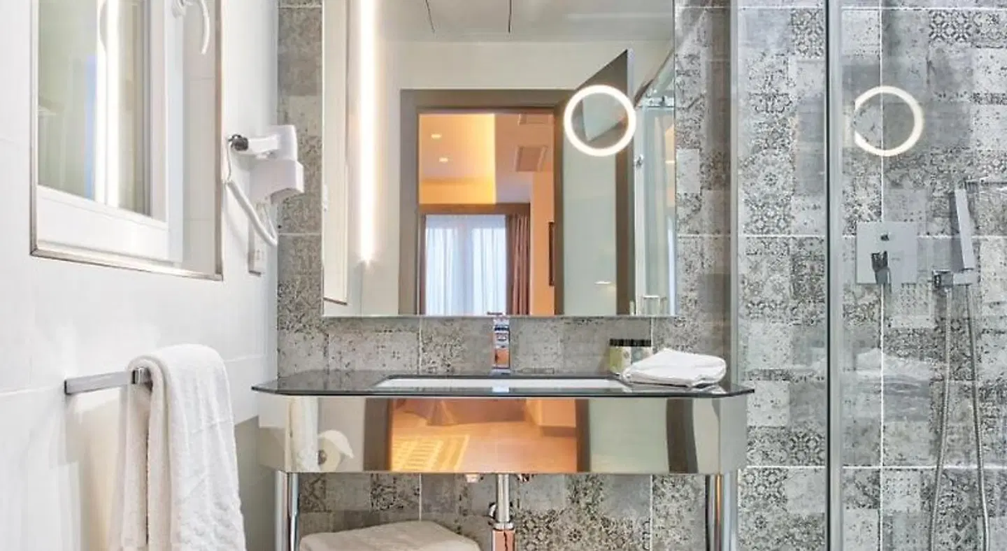 Palazzo Rosaria Boutique Hotel BATHROOM