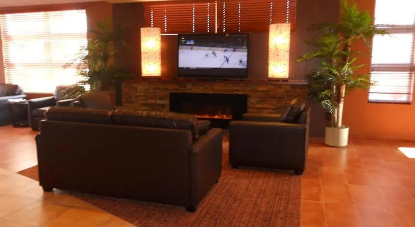Best Western Plus, Bathurst Hotel & Suites LOUNGE_LOBBY