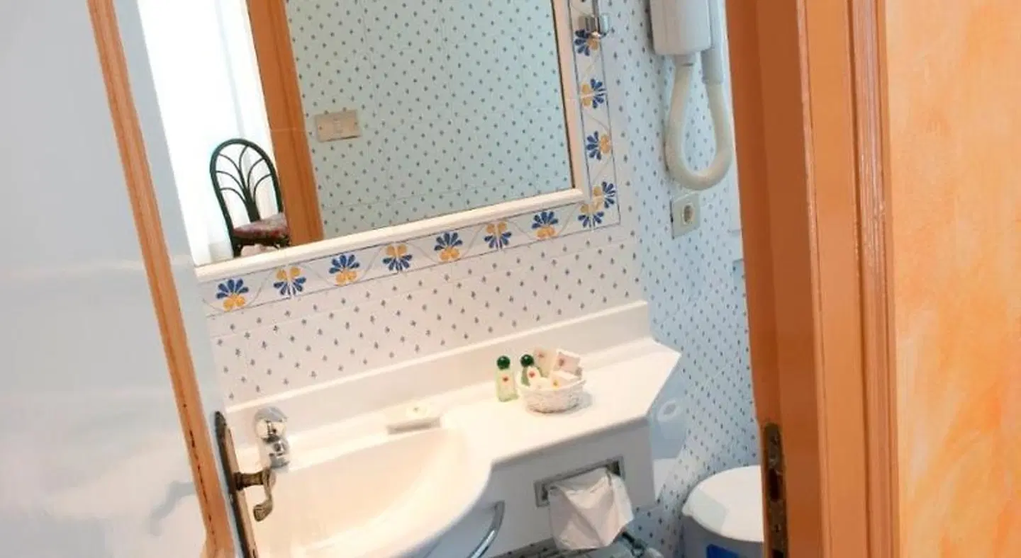 Relais Villa Porta BATHROOM