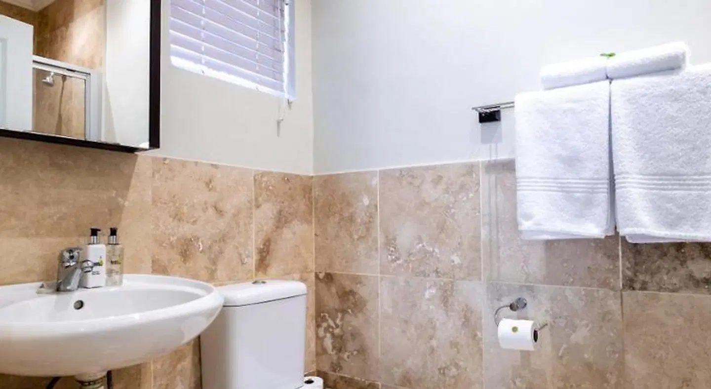 3 On Camps Bay Boutique Hotel BATHROOM