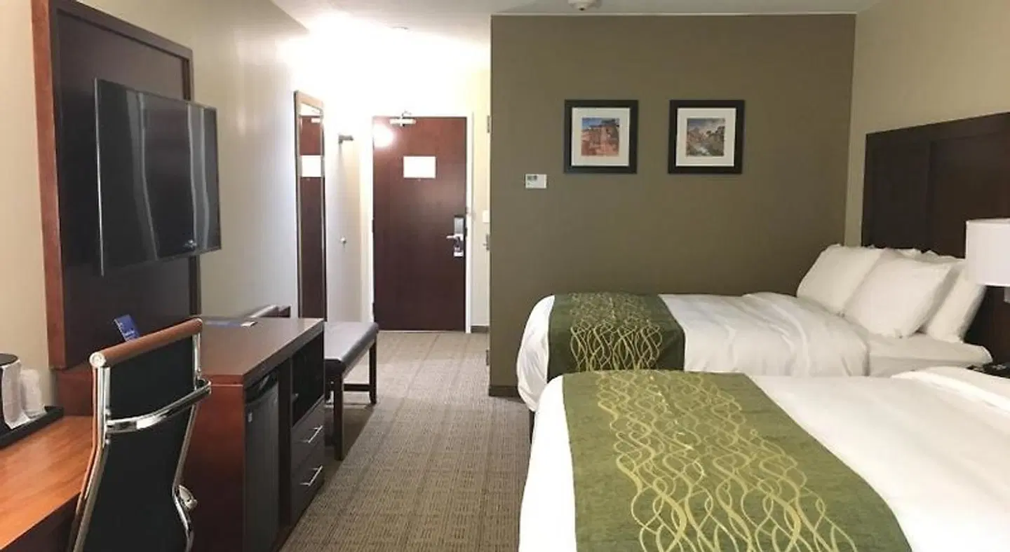 Comfort Inn & Suites Zion Park Area ROOM_EXAMPLE