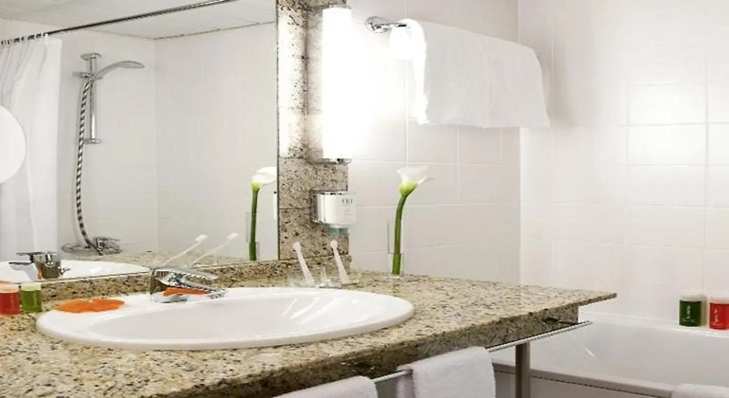 NH München Ost Conference Center BATHROOM