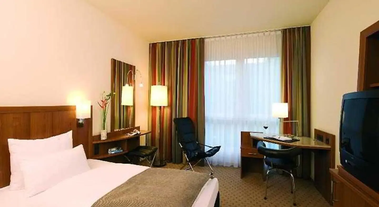 NH München Ost Conference Center ROOM_EXAMPLE