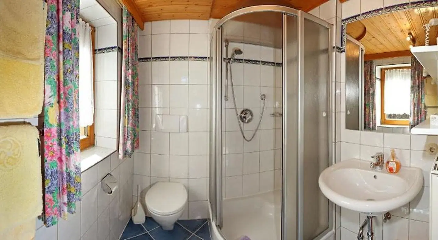 Aparthotel Sonnleitn BATHROOM