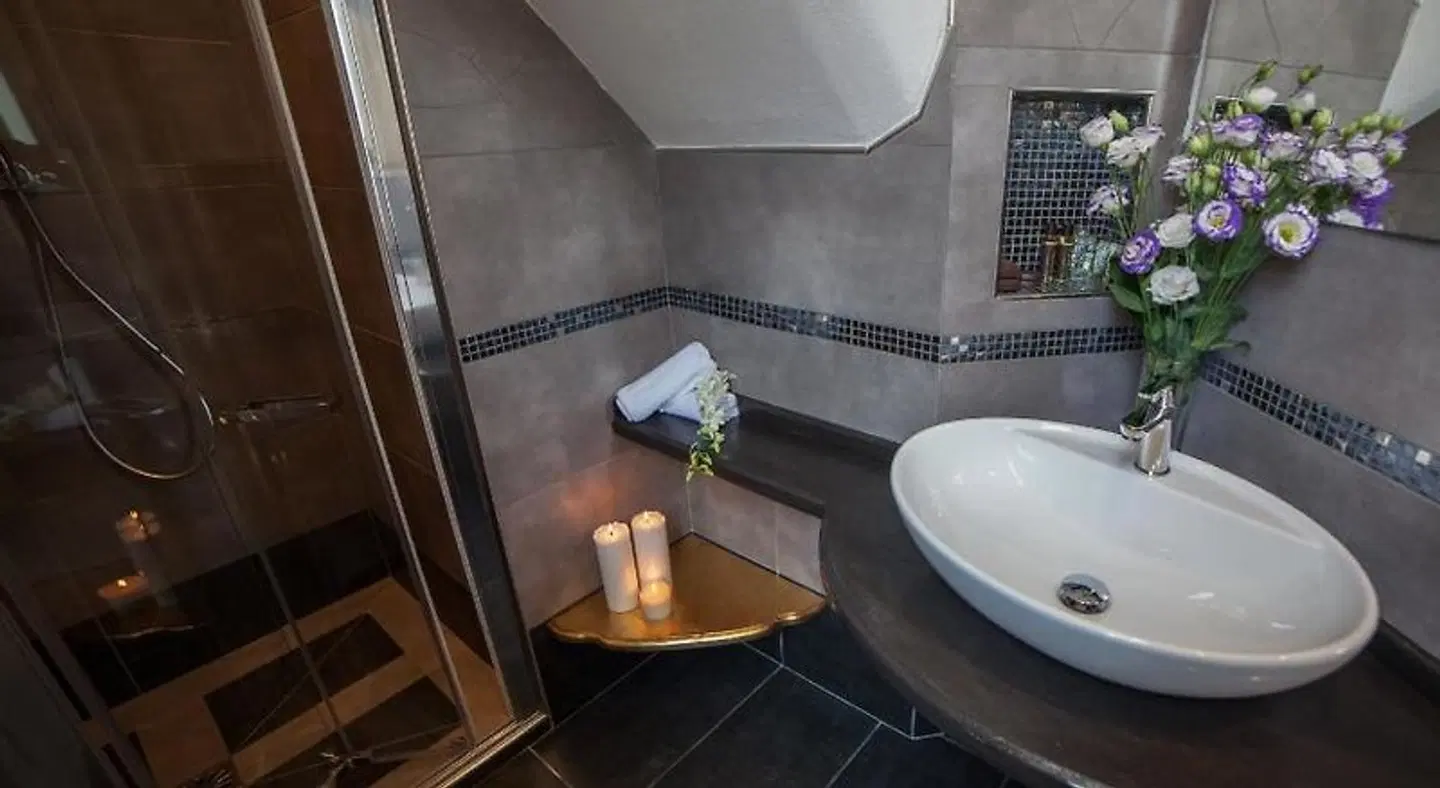 Hotel Sant'Andrea BATHROOM